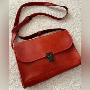 NWOT Orange Red Leather crossbody shoulder bag with metal clasp